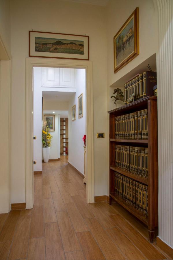 B&B Residenza Via Dei Mille Napoli Bagian luar foto