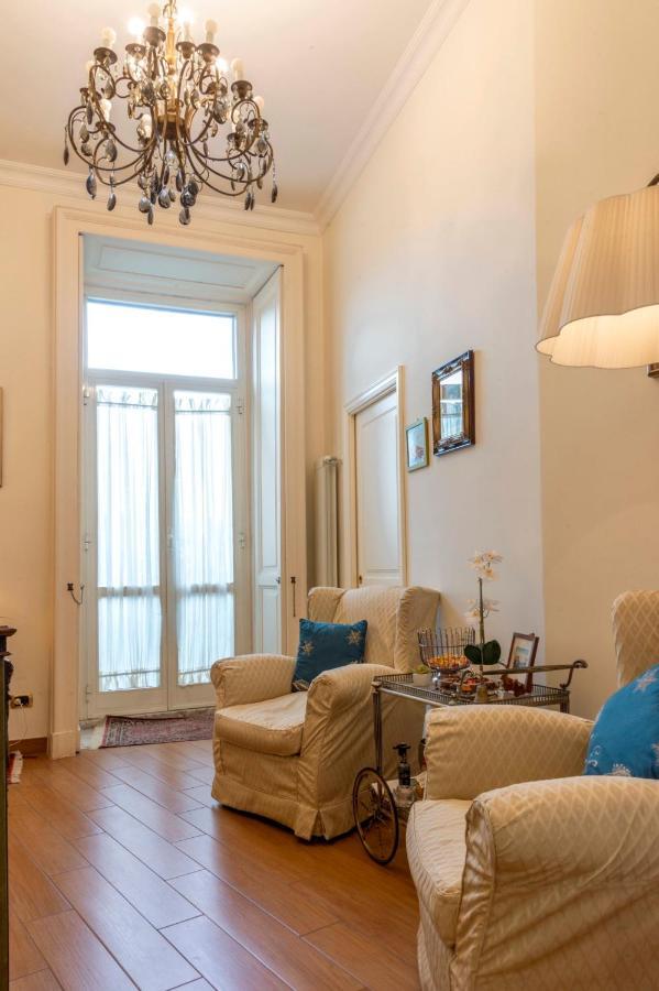 B&B Residenza Via Dei Mille Napoli Bagian luar foto