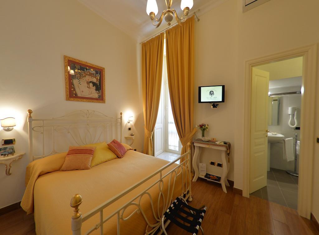 B&B Residenza Via Dei Mille Napoli Ruang foto
