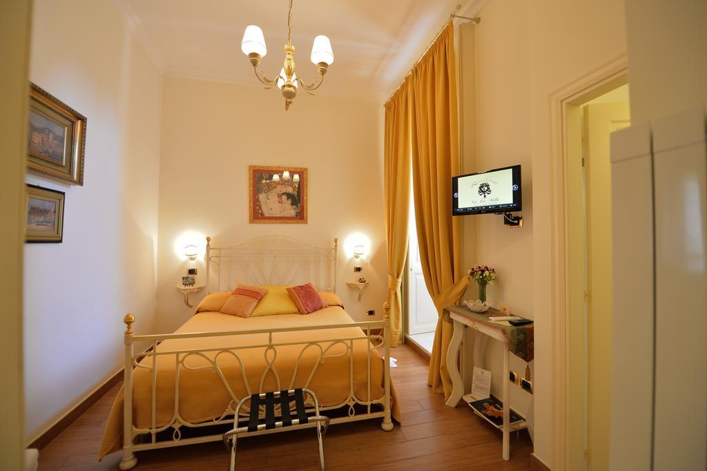 B&B Residenza Via Dei Mille Napoli Bagian luar foto